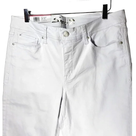 NWT Seven7 Audrey Mid-Rise Skimmer Capris in White - Picture 5 of 10